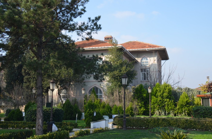 Fatih Yavuz Selim Hamidiye Medresesi